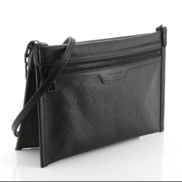 *FLASH SALE until 6/8/21*Louis Vuitton CA1189🦄 - Picture 5 of 16